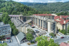 Heart of Gatlinburg, sleep 6-8